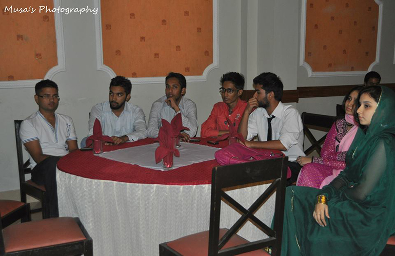 Farewell 2013 at Largess Restaurant